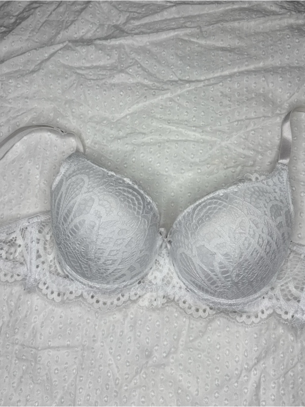Luxe White Lace Push-Up Bra